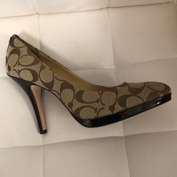 Coach Pumps - Picture 8 of 8